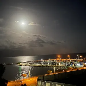 https://seascape-501.protaras-cy-hotels.com